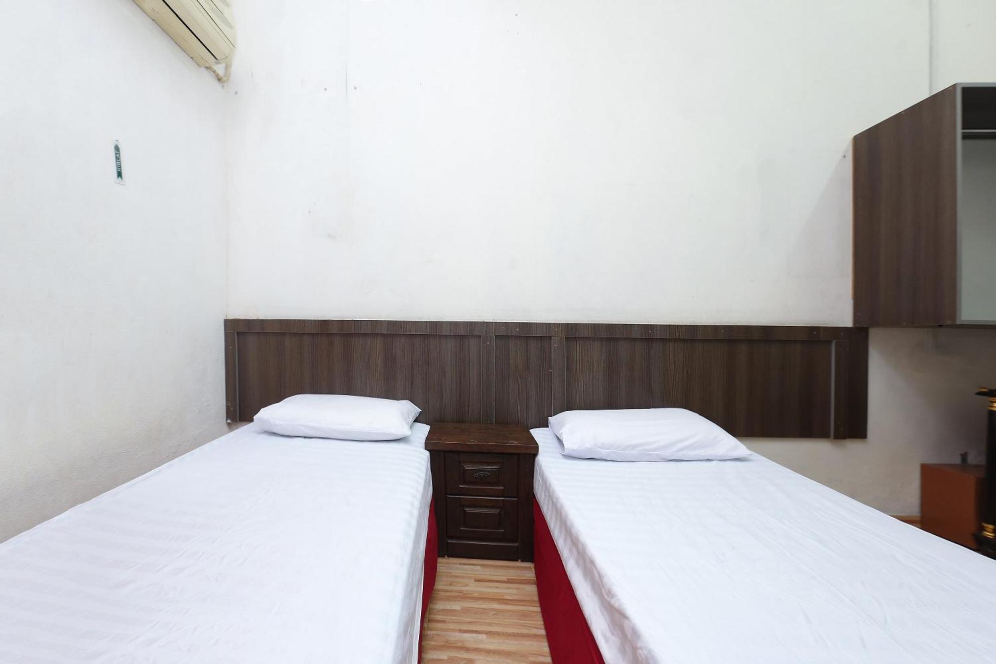 SPOT ON 89755 D&d Budget Inn Kota Bharu Exterior foto
