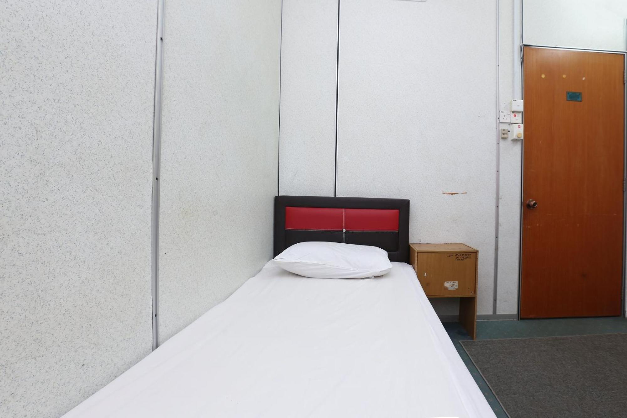 SPOT ON 89755 D&d Budget Inn Kota Bharu Exterior foto