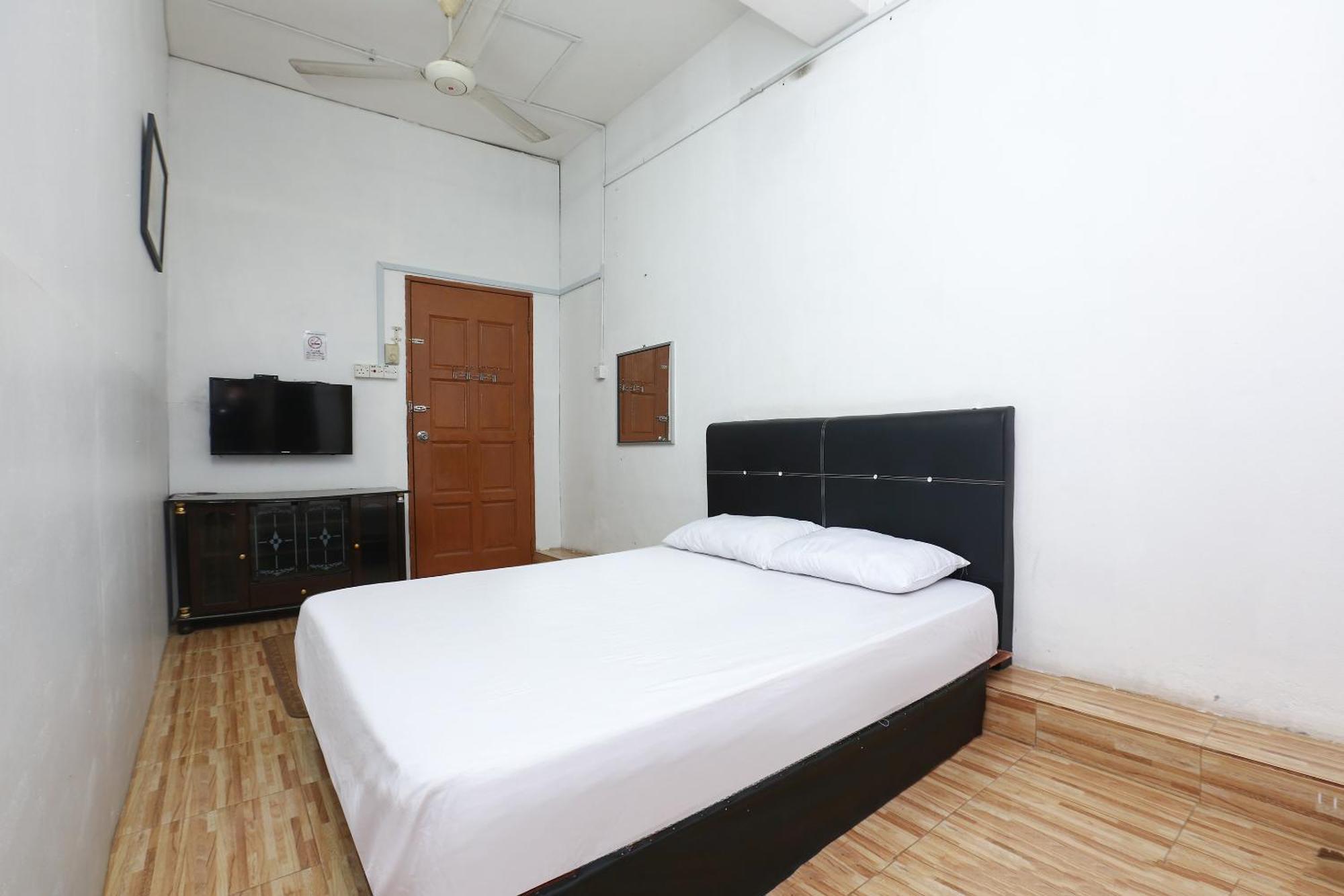 SPOT ON 89755 D&d Budget Inn Kota Bharu Exterior foto